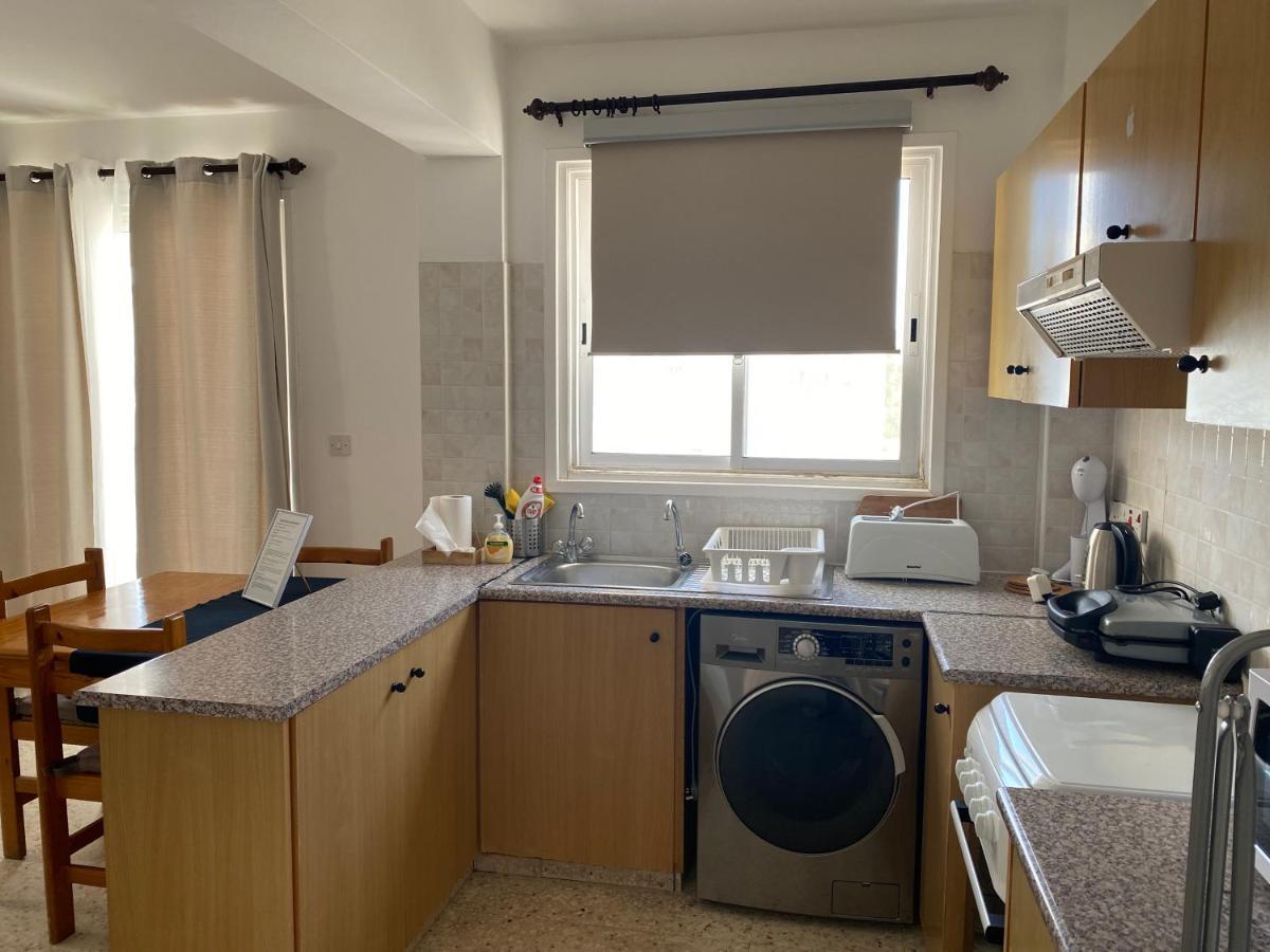 Riana Latchi Apartment Polis Eksteriør billede